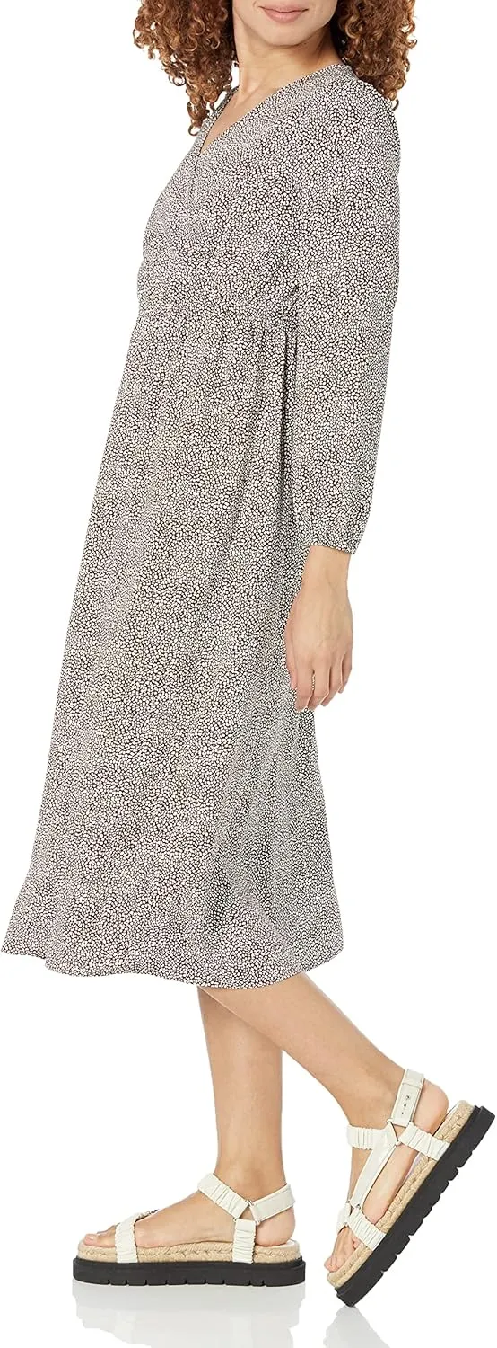 Amazon Essentials Women's Lightweight Georgette Long Sleeve V-Neck Midi Dress (Available in Plus Size)