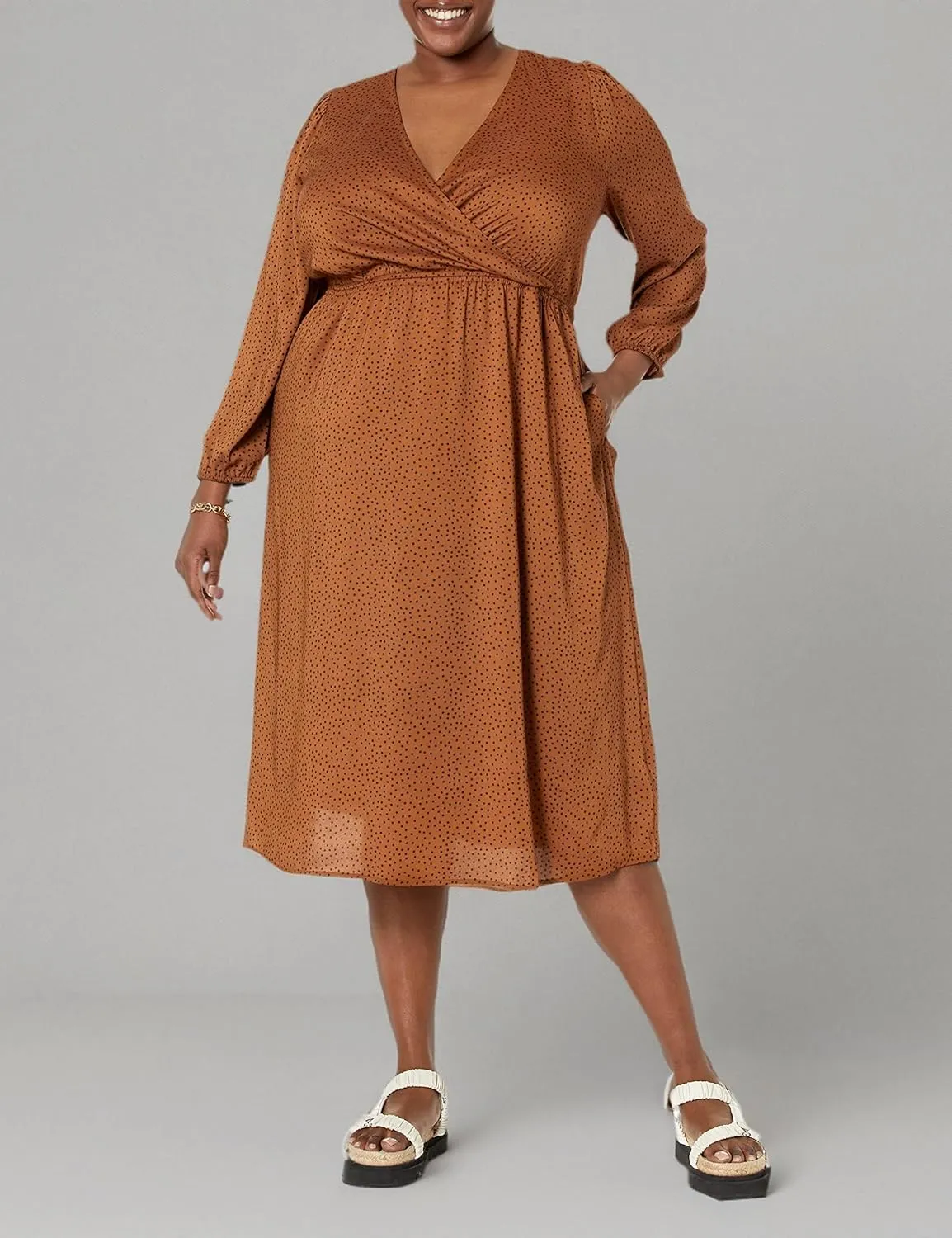 Amazon Essentials Women's Lightweight Georgette Long Sleeve V-Neck Midi Dress (Available in Plus Size)