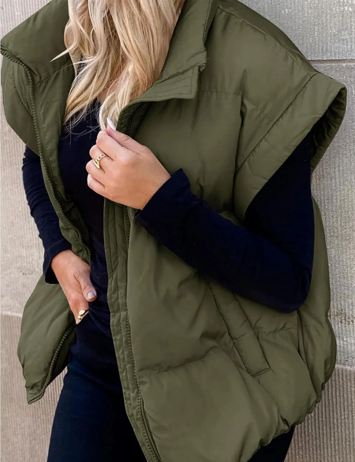 Zontroldy Women's Sleeveless Puffer Jacket Vest Stand Collar Zipper Cap Sleeve Padded Outerwear Vests